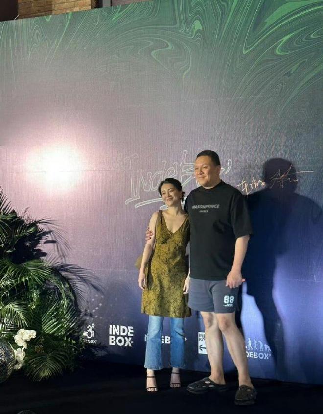 车澈道歉后，李嘉格官宣离婚，7月时就有迹象，女方狂接综艺复出