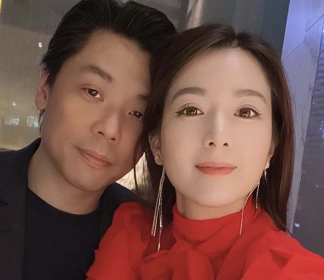 又一演员走上李嘉格后路，知名港星官宣离婚成功，老公不愿意生娃