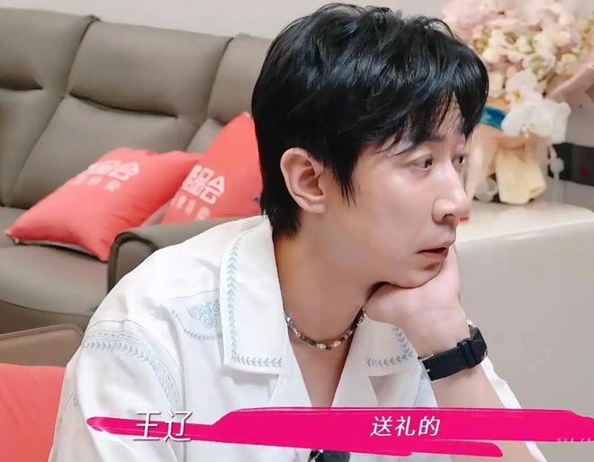 董璇想给张维伊婚礼惊喜，却遭遇老公抵触很委屈？细想她还真错了