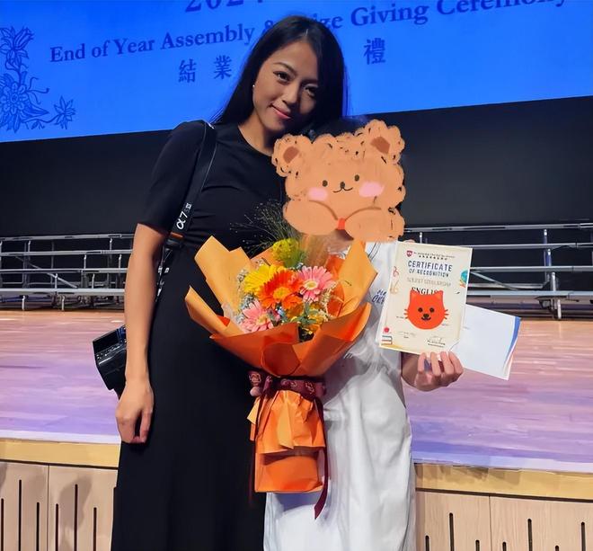尔东升女友高调晒女儿，秦沛现身评论区支持，女方疑似成功转正