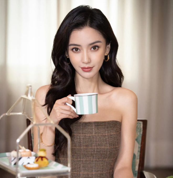 baby代言风波升级！品牌革职员工惹争议，离婚3年还见不得李菲儿