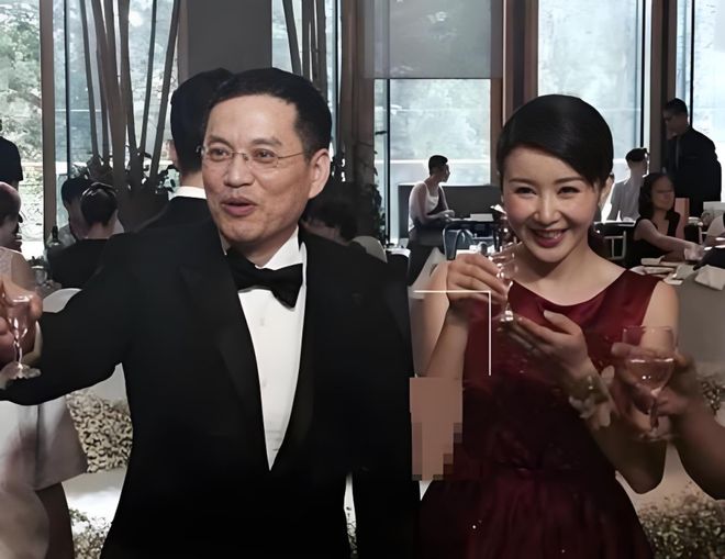 孙菲菲自曝嫁给了伪豪门！婚后都是自己掏钱，劝诫女生别未婚先孕