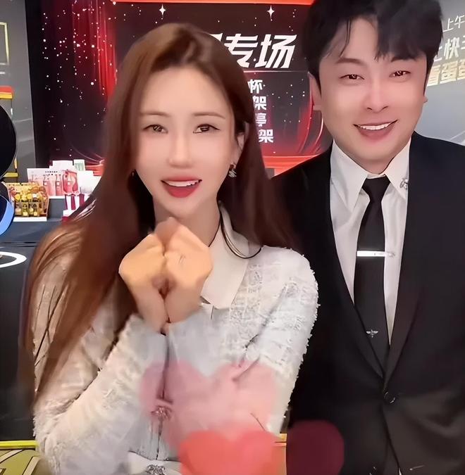 韩星李多海直播被嘲换头，短短半年判若两人，粉丝直言无法接受