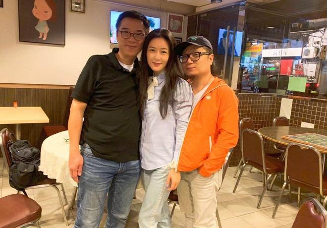 程青松朋友圈曝光！刘晓庆力挺他，田海蓉资助他，黄晓明为他庆生