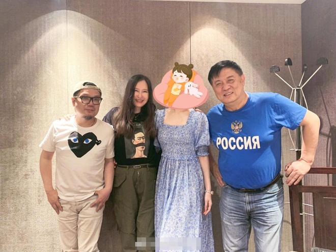 程青松朋友圈曝光！刘晓庆力挺他，田海蓉资助他，黄晓明为他庆生