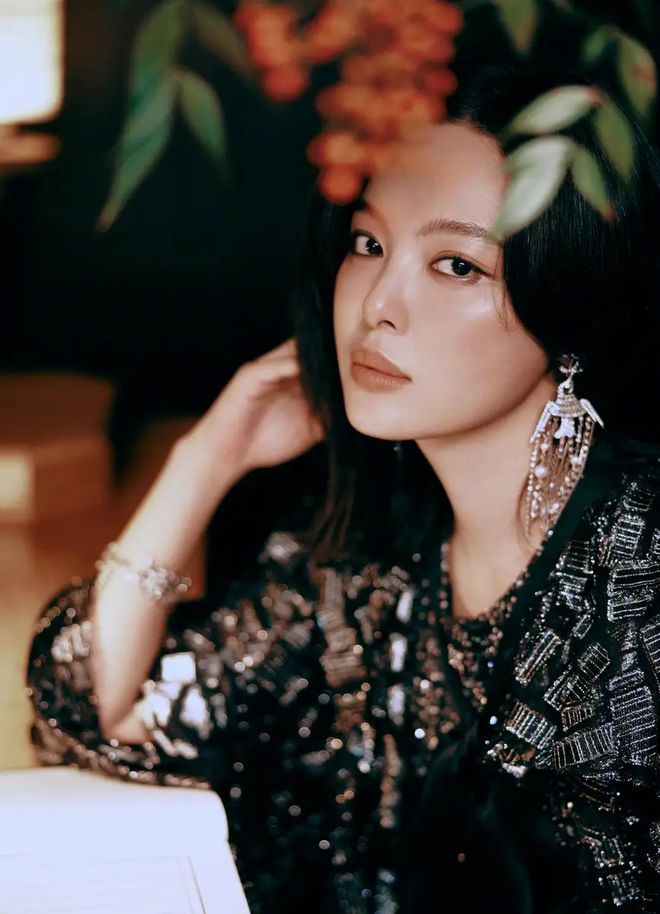 辛芷蕾梁婷当年官司各有难处，娱乐圈不能盲目感恩，有主见才能红