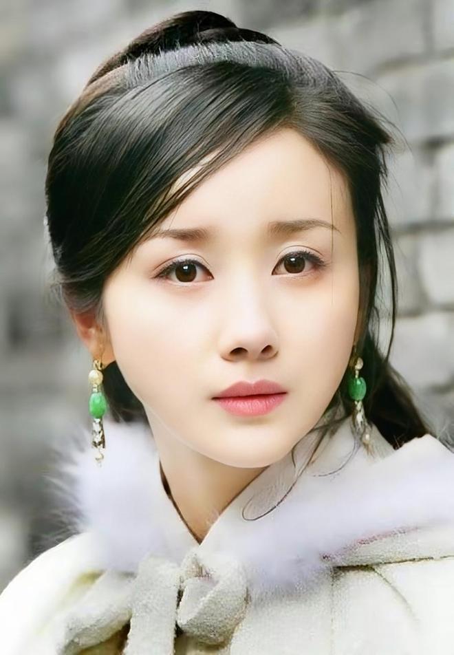 孙菲菲离婚内情：为挽救婚姻做亲子鉴定，富商老公舍不得买葡萄干