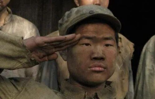 警服不是“流量道具”，“嘎子哥”被行拘了