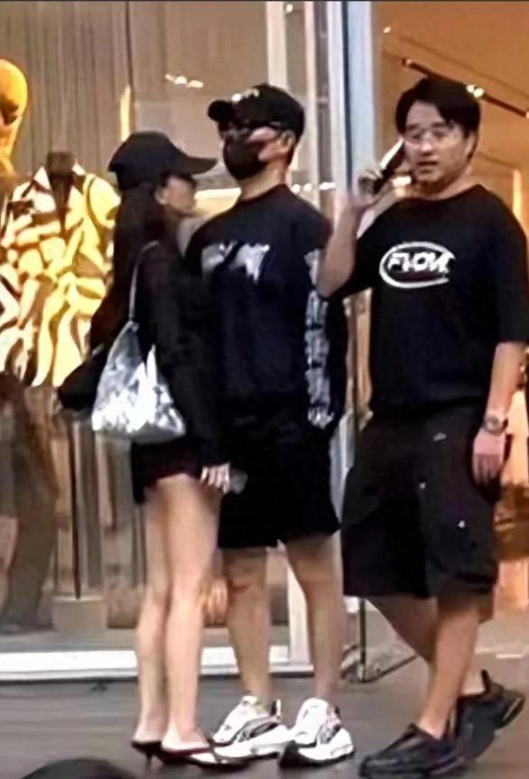 “牡丹花下死，做鬼也风流”！这一次，谁也救不了54岁的汪峰