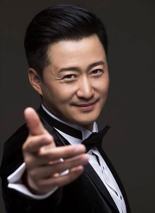 被骂的吴京，没有后视镜