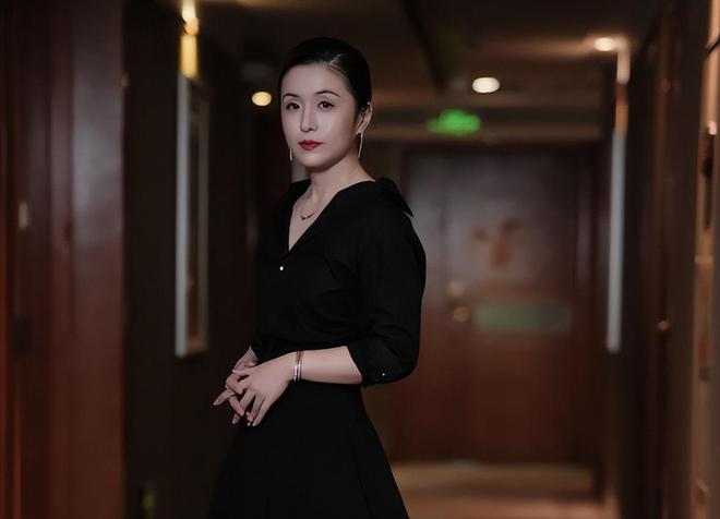 《繁花》编剧秦雯新录音曝光：嘲讽陈道明，吐槽游本昌，信息量大