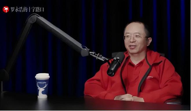 张雪峰多个账号被禁止关注；汽车全隐藏式门把手将退市丨邦早报