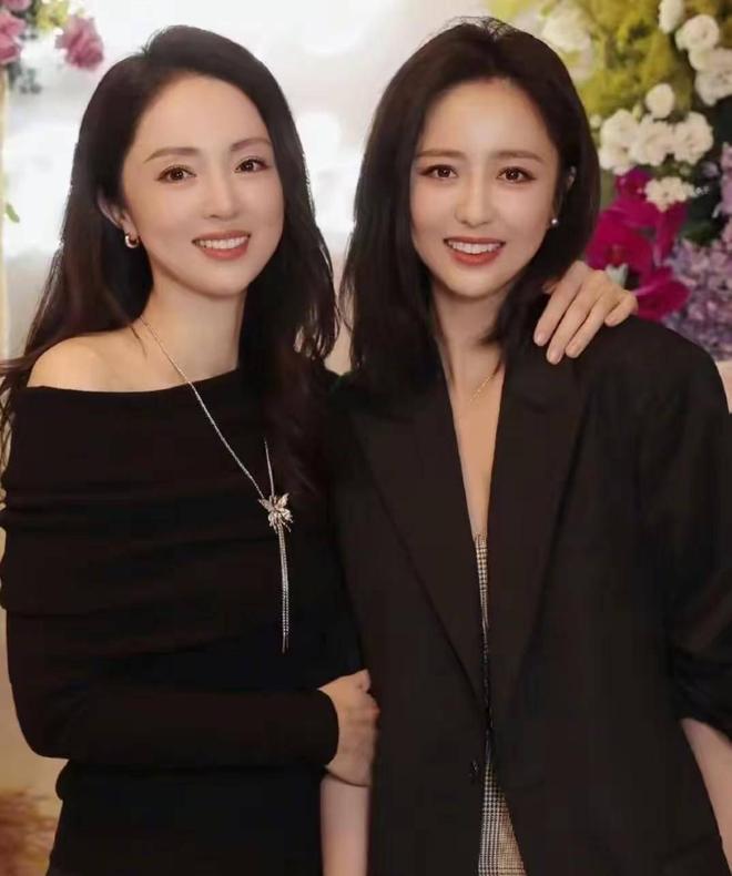 张维伊想婚后钱放一起，董璇坚持财务独立？姐真不是恋爱脑傻白甜
