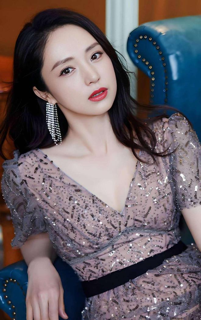 张维伊想婚后钱放一起，董璇坚持财务独立？姐真不是恋爱脑傻白甜
