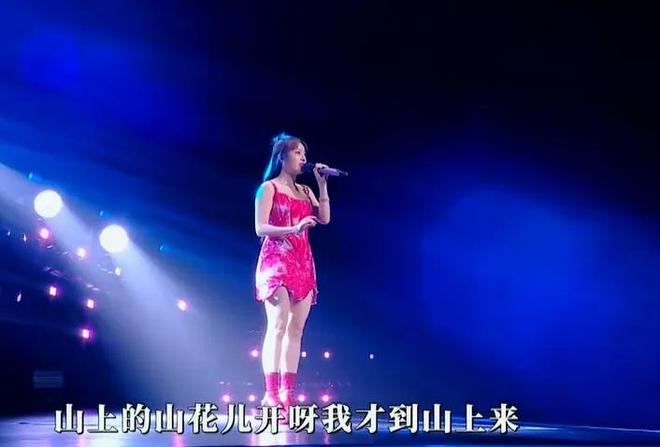 湾区晚会近百万明星亮相！造型一个比一个认真，单依纯高定抢镜