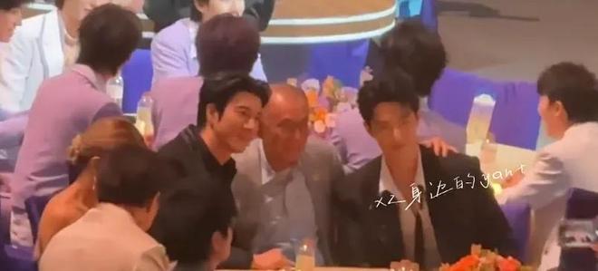 湾区晚会近百万明星亮相！造型一个比一个认真，单依纯高定抢镜