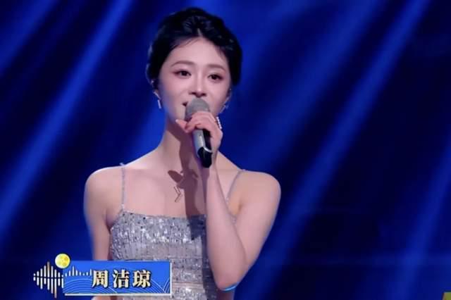大湾区晚会太混乱！跑调抢拍忘词破音全占了，合唱几乎都翻车