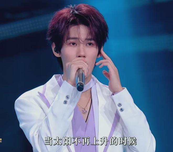 湾区晚会名场面：小沈阳和女儿同框，肖战台下合照，歌手真唱翻车