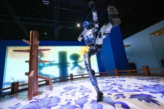 “周同学”进驻上海博物馆，方文山说了什么？