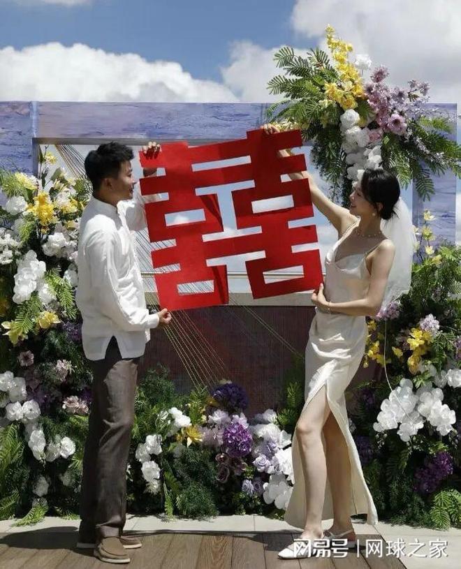 黄泽林成中国网球新骄傲网友称甜度不够，吴迪官宣大婚补糖份
