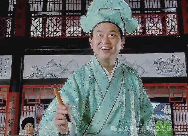 75岁谭咏麟私下视频流出，信息量大！陈百祥左拥右抱，衣服引热议