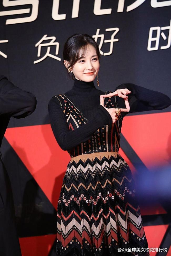李一桐造型 撞衫争议引爆全网