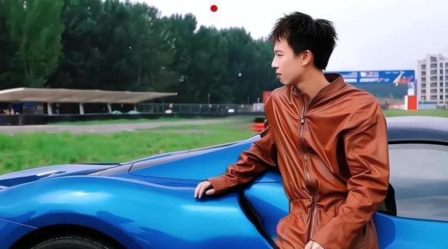 林高远氛围感男主角 坚韧不拔的小强