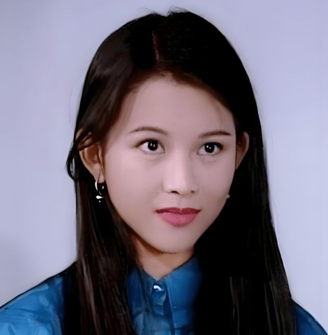 中国第一“女星收割机”！泡28位超美女星，花3亿换肾，最后娶了平平无奇的她...