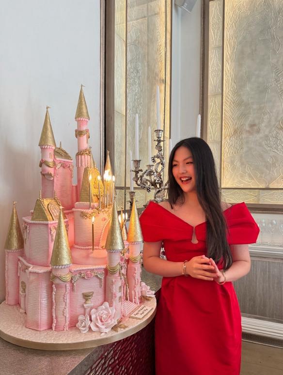 王诗龄被富养16年，李湘王岳伦离婚后仍合力托举，别人羡慕不来
