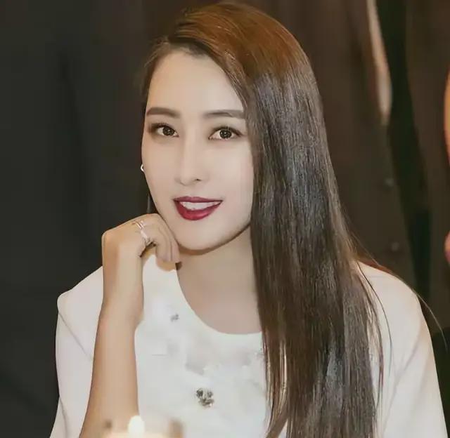 演员马苏，解锁新身份！网友：她终于回来翻盘了！