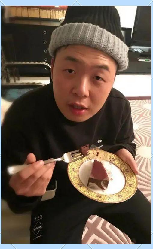 杜海涛生日祝福笔误？写错王诗龄英文名，网友：去英国游学去对了
