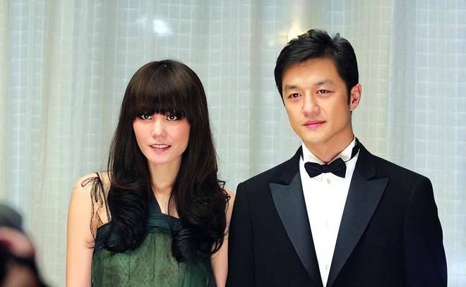 李亚鹏官宣离婚不到24小时，令人恶心的一幕发生了，汪峰也遭殃