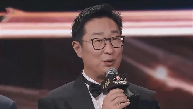 林永健批顶流进组带编剧乱改戏，网友总结合作演员，成毅被质疑
