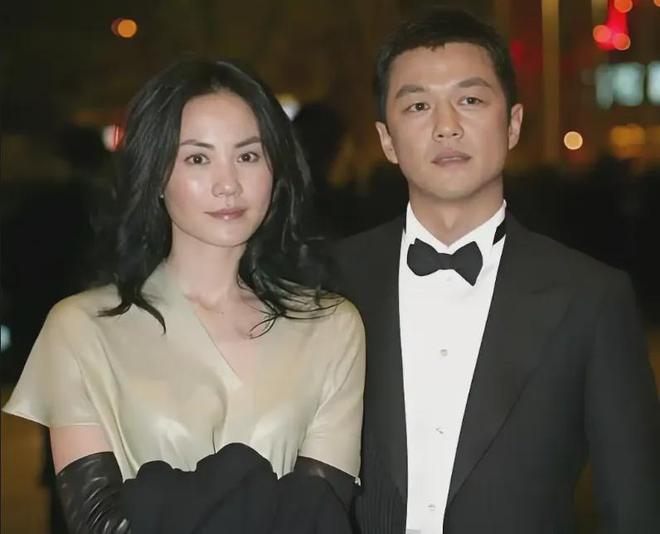 其实李亚鹏只离了两次婚！过往前任太知名，每段感情都是女方受伤