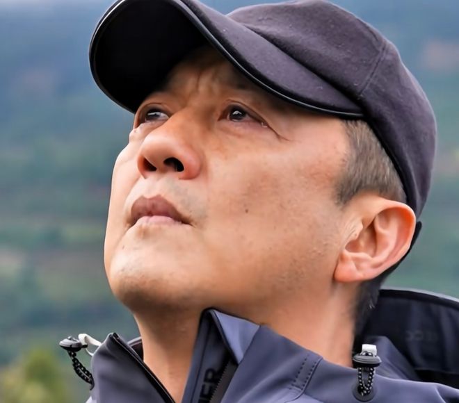 其实李亚鹏只离了两次婚！过往前任太知名，每段感情都是女方受伤