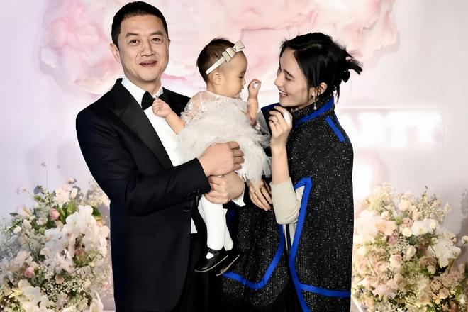 李亚鹏海哈金喜突然离婚？相恋5年孩子3岁，5个月前还辟谣过