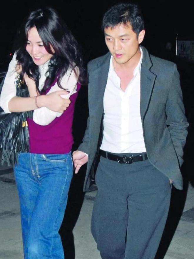 离婚12年，李亚鹏没想到，如今幸福的王菲已成为他高攀不起的存在