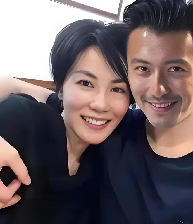 离婚12年，李亚鹏没想到，如今幸福的王菲已成为他高攀不起的存在
