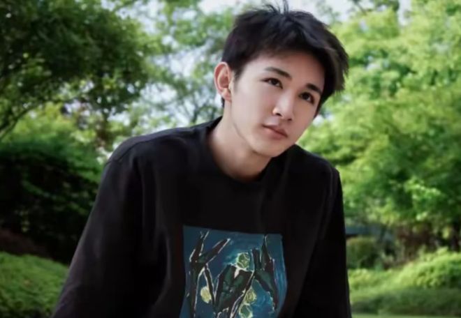荣梓杉出轨约妹照曝光！与李禹熹控诉时间吻合，还曾要求对方删照