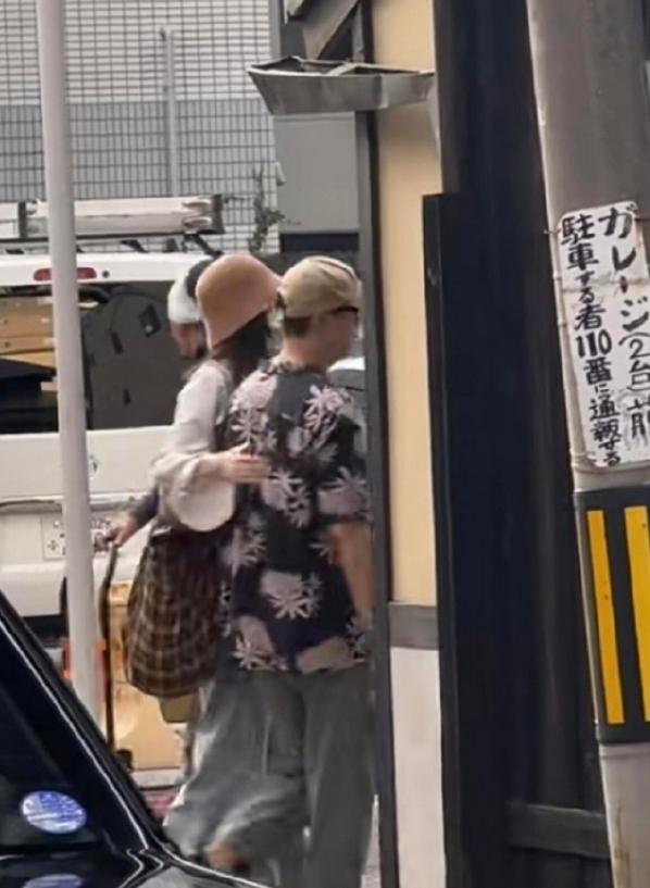 陈伟霆何穗官宣生娃，霍汶希祝福似早知情，地下恋成圈内公开秘密