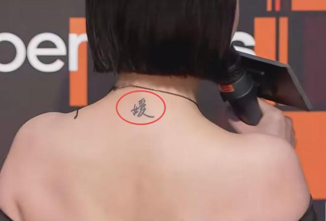 小S复出获奖细节：纹了大S名字还带了骨灰，唯独没感谢吴宗宪女儿