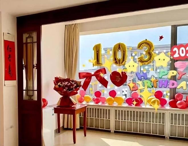 杨振宁因病逝世！103岁生日宴未露面，最后一次亮相是为妻子庆生