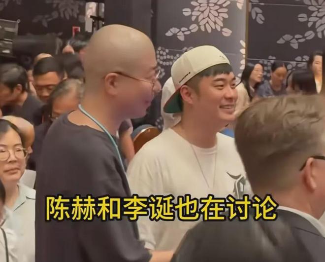 黄磊宣传乌镇用力过猛！戏剧节变夜店蹦迪现场，明星狂欢惹争议