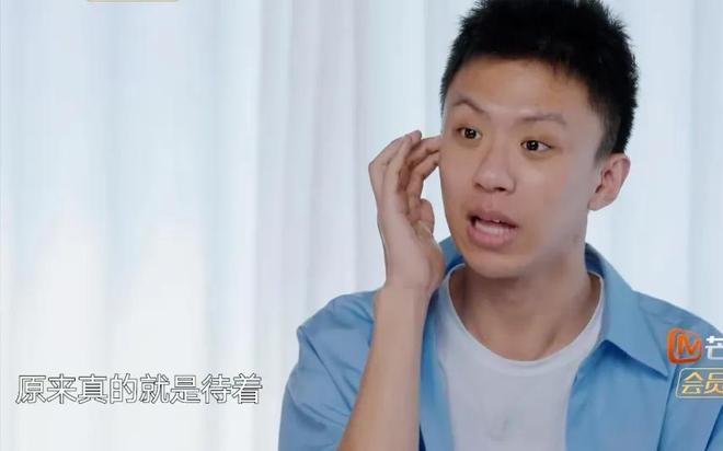 黄磊宣传乌镇用力过猛！戏剧节变夜店蹦迪现场，明星狂欢惹争议