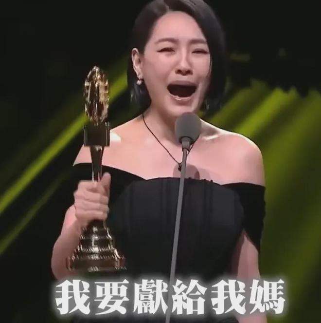 贾永婕说小S越来越像大S，两人早已融为一体，过度消费大S惹争议