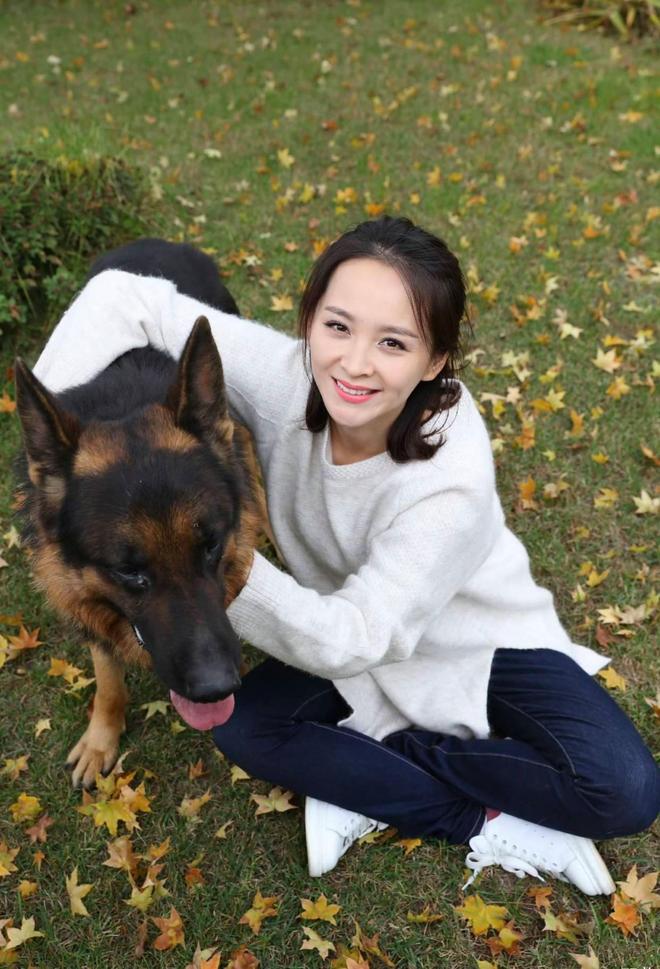 霸总为娇妻救狗？路行超爱邓莎，他的爱不在嘴上在细节里