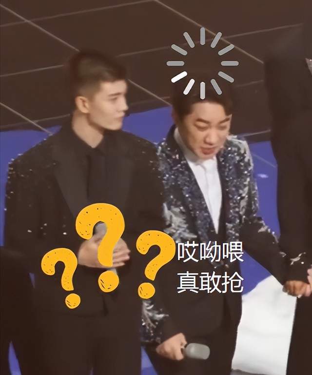 刘惜君评论区沦陷！湾区晚会抢C位打乱众人走位，被吐槽是螃蟹姐