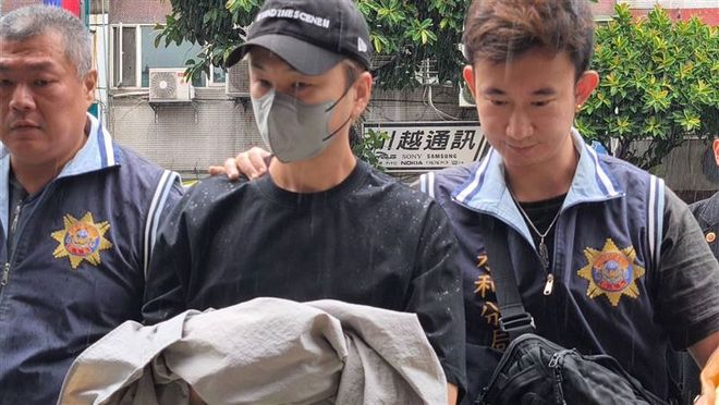 修杰楷承认逃兵役！曾花钱造出假病历，贾静雯回应称孩子受到惊吓