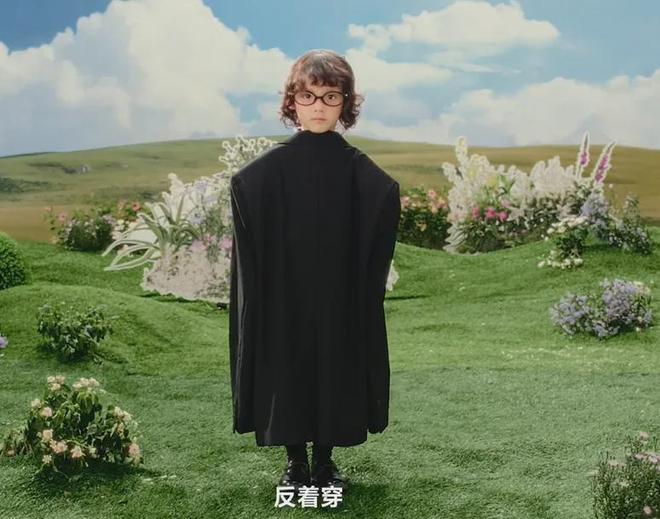 《VOGUE》杂志内涵明星！势利眼、抢压轴，热巴杨幂隔空躺枪