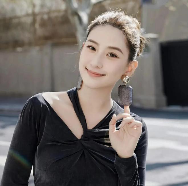 何超莲评论区沦陷！跟窦骁结婚后态度变化大，遭讨伐骗婚功利心重